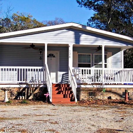 C Cottage 3 Bedrooms 2 Bathrooms Home オーク・アイランド エクステリア 写真